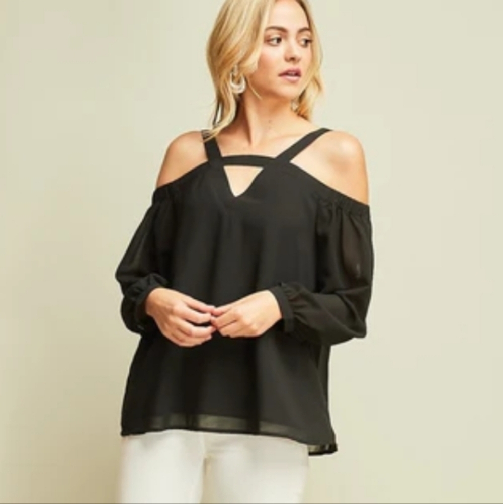 Entro Cold Shoulder Top - Size Small
